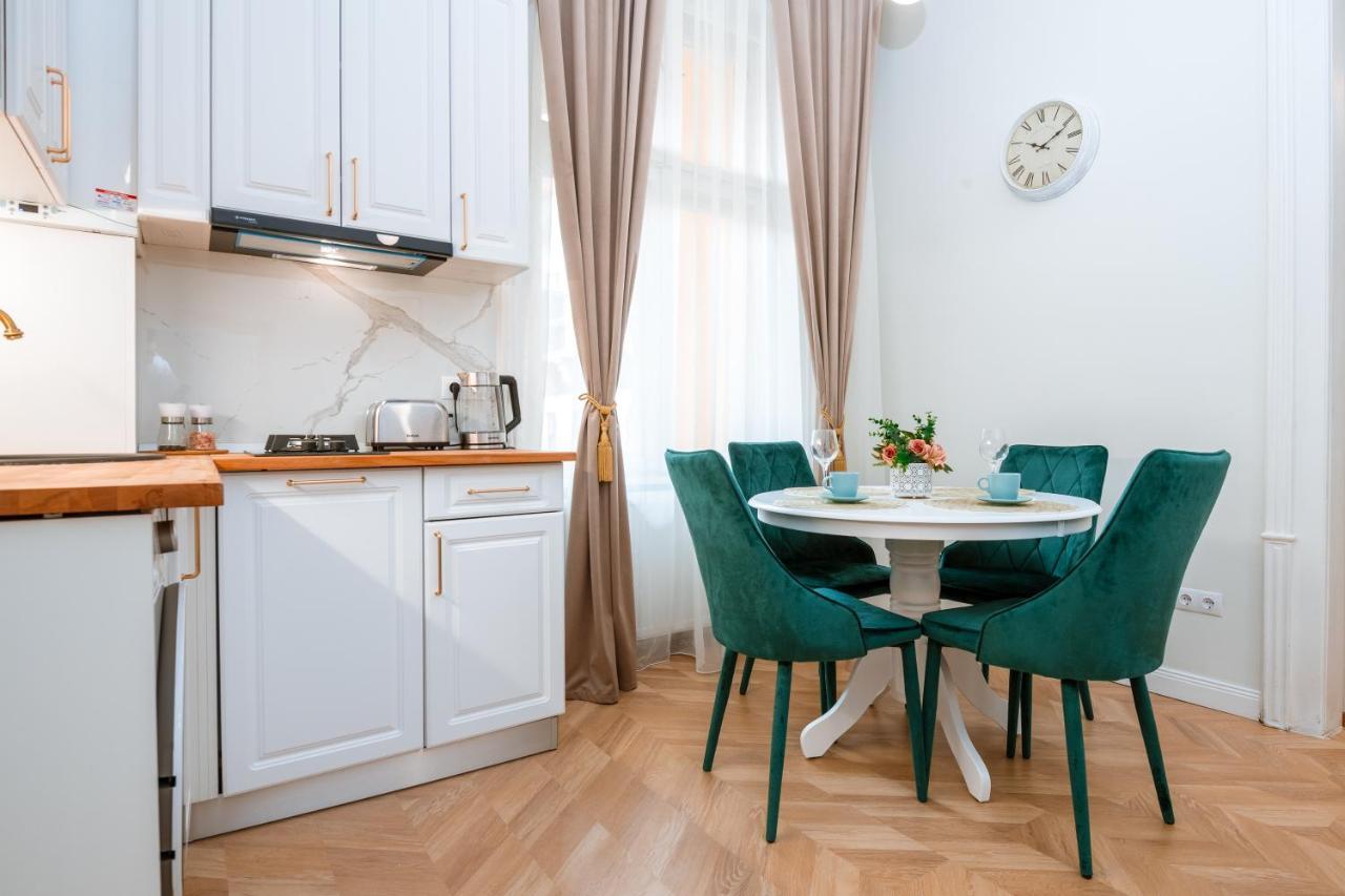 Apartament De Lux Central, P-Ta Matei Corvin Клуж-Напока Экстерьер фото